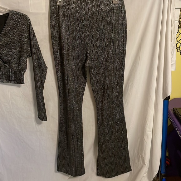 Paperoc Women’s Gray Silver Thread Dress Pants Midrift Blouse Size Large - Picture 15 of 16